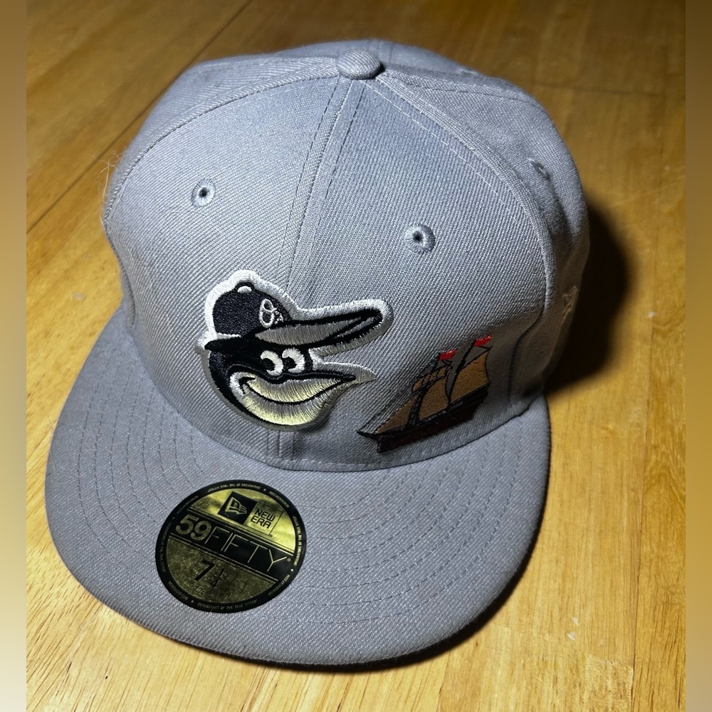 Baltimore Orioles - Fitted Hat (Gray)